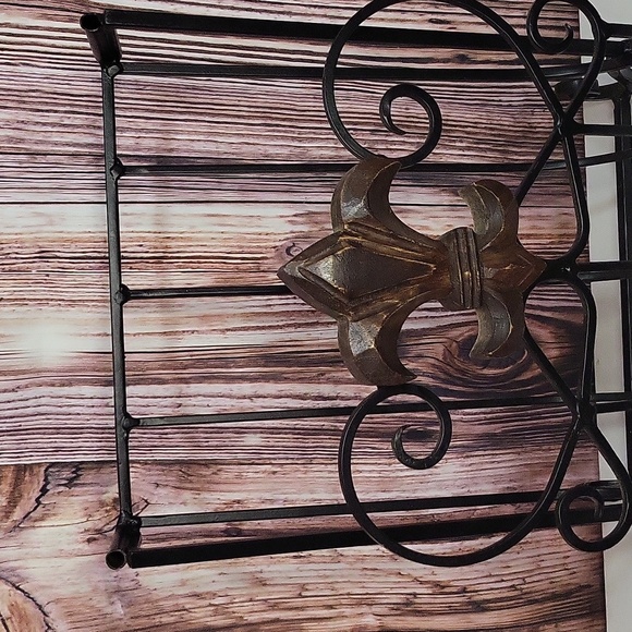 VTG Handcarved Wooden Fleur-de-lis Cast Iron decorative Towel Display Stand Rack - Picture 4 of 11